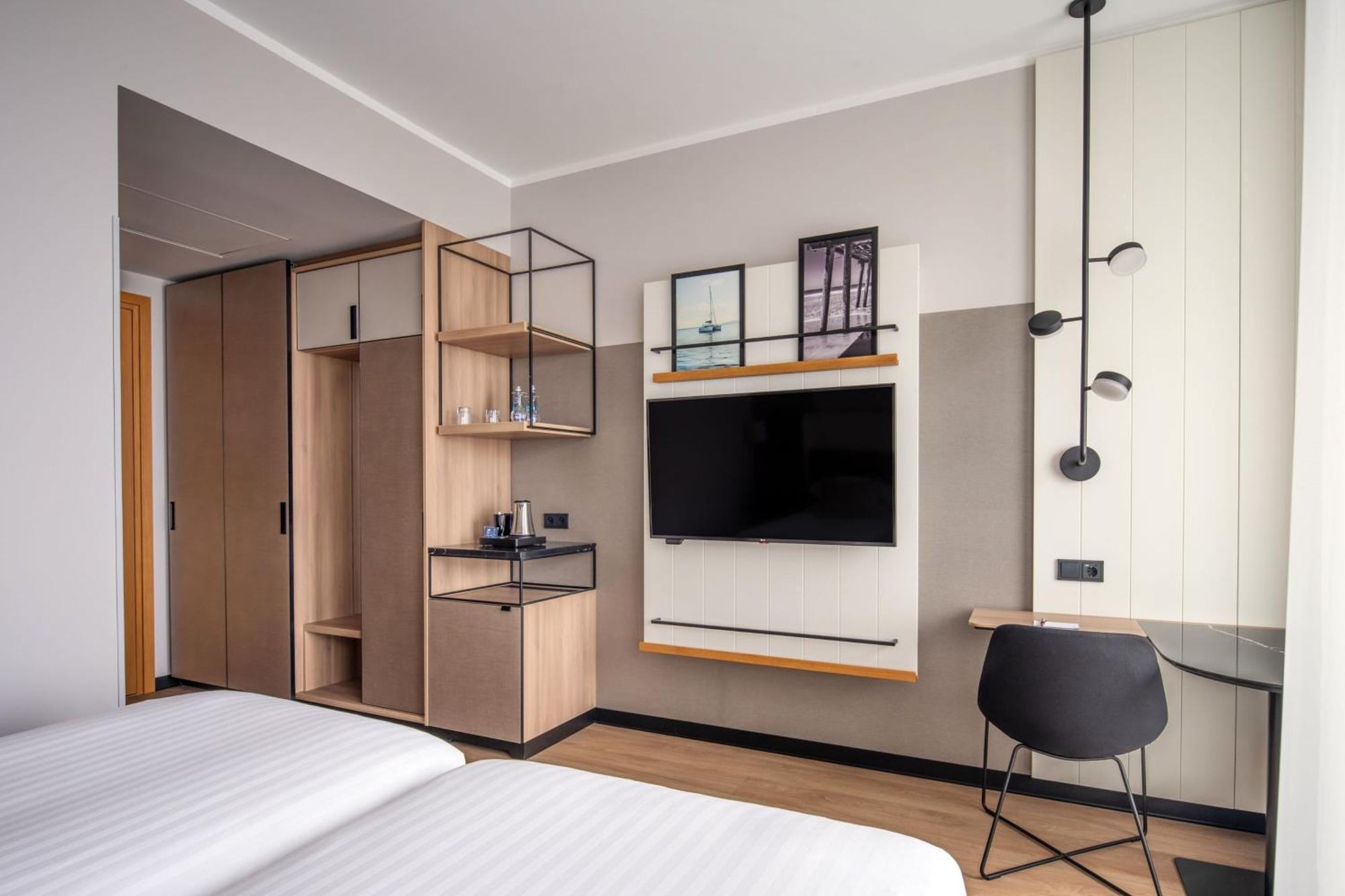 Marriott & 4*