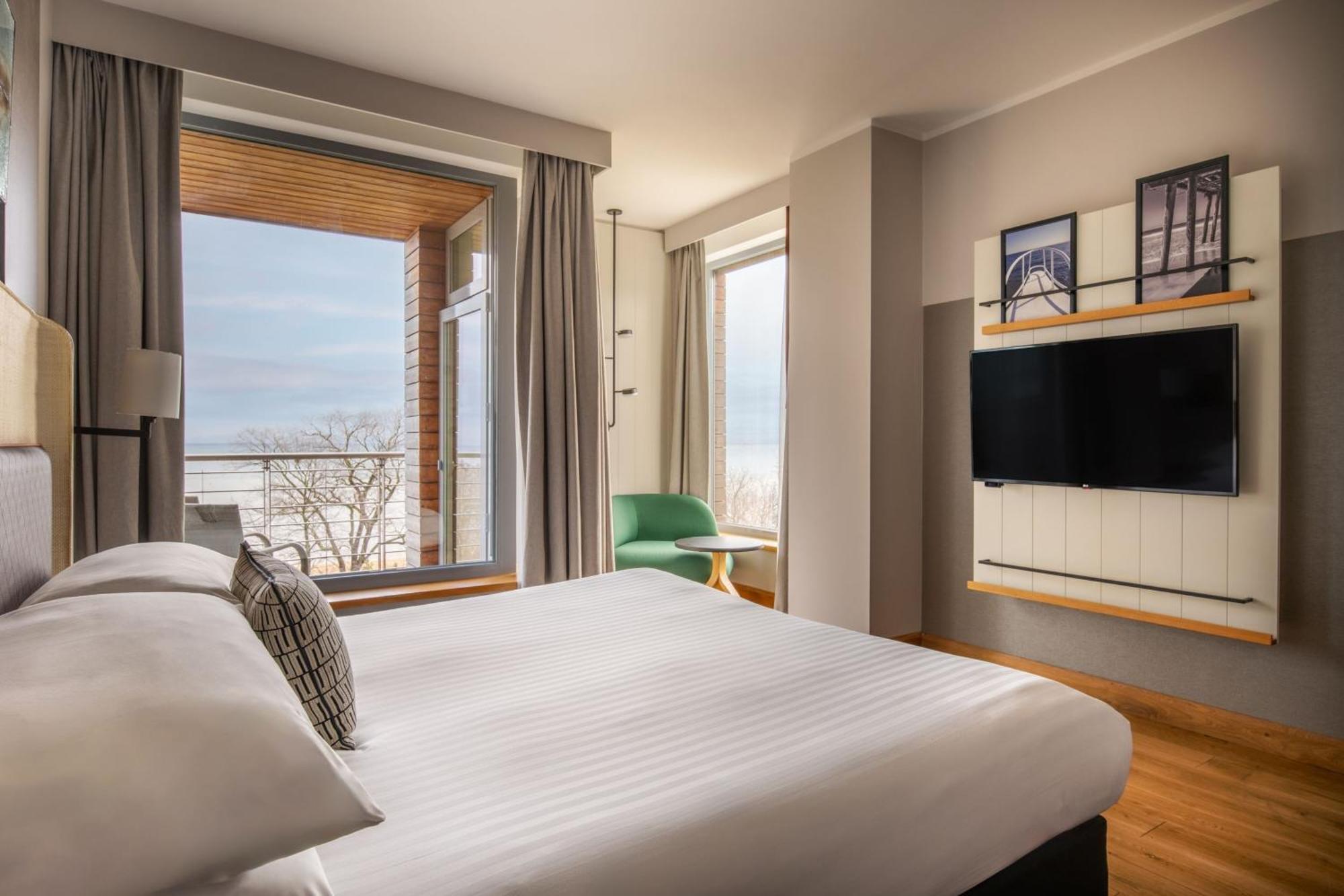Marriott &