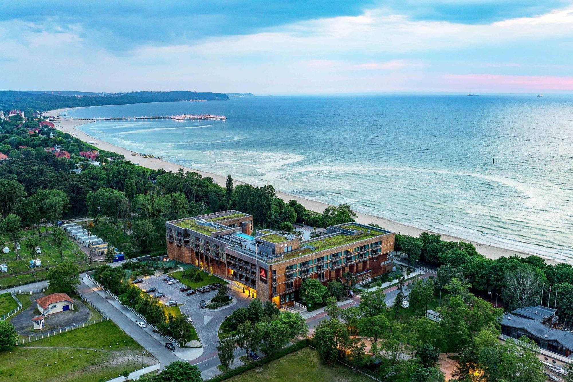 Marriott &